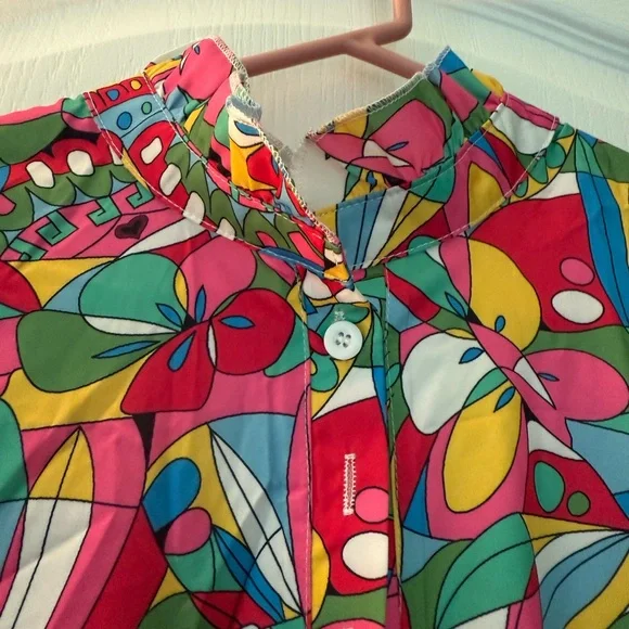 The Sixties are Back! Colorful Floral Shirt Dress - Picture 2 of 12